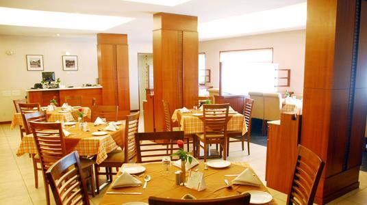 Hotel Deepa Comforts Μπανγκαλόρ Εξωτερικό φωτογραφία